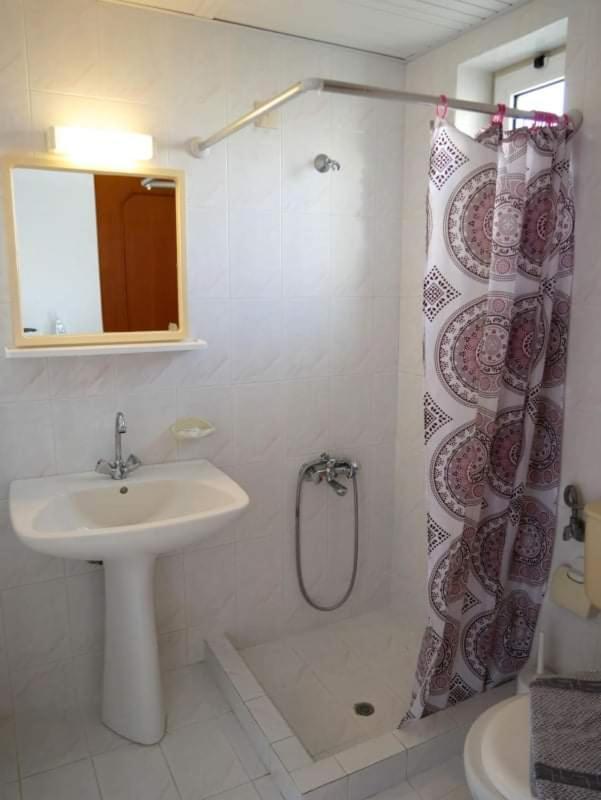 Michalis Litinas Apartments Agia Marina المظهر الخارجي الصورة