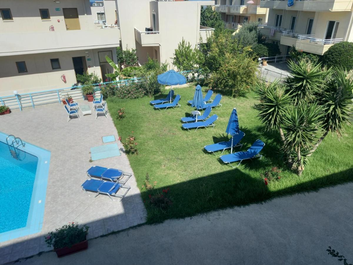 Michalis Litinas Apartments Agia Marina المظهر الخارجي الصورة